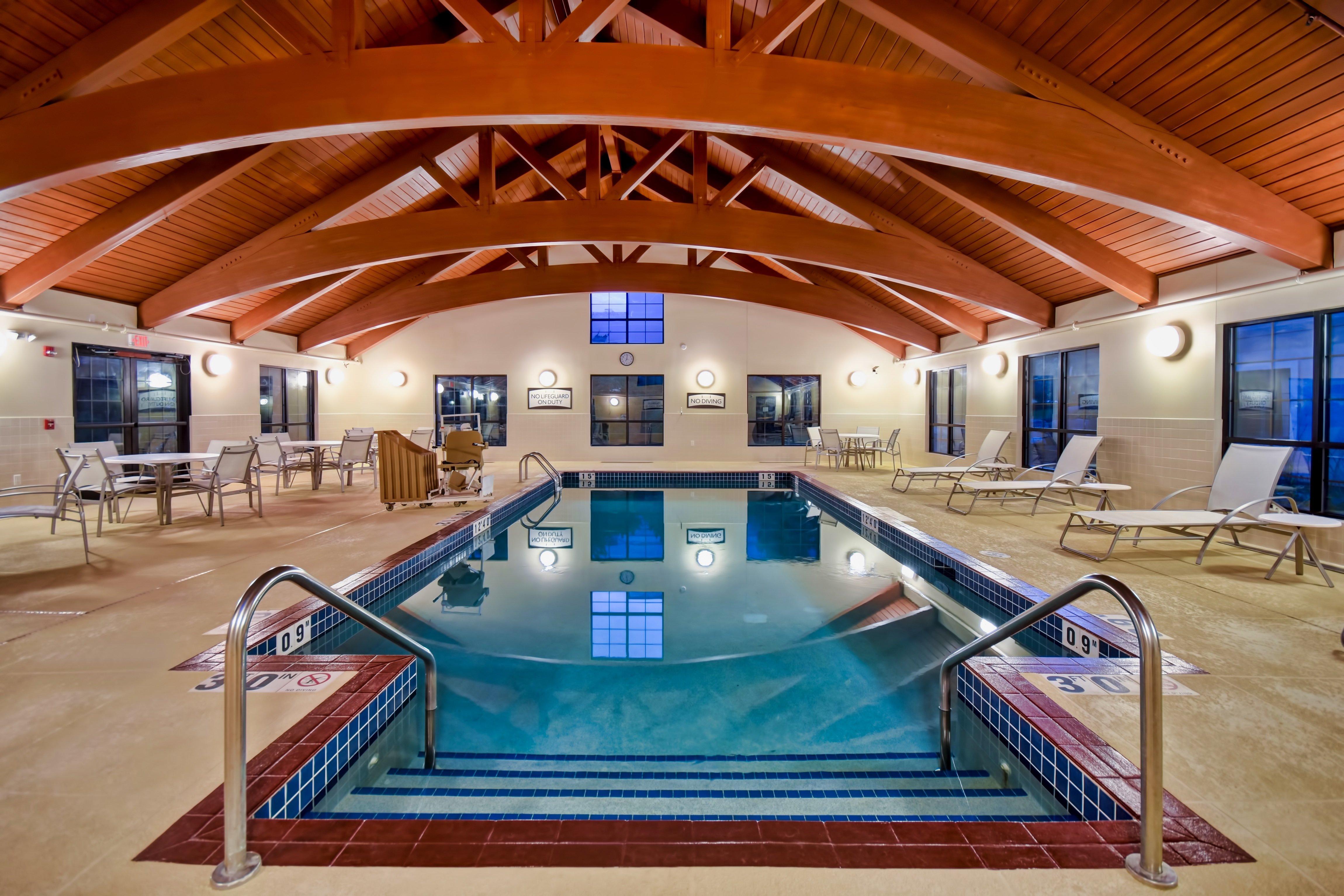 Staybridge - East By Ihg 3*