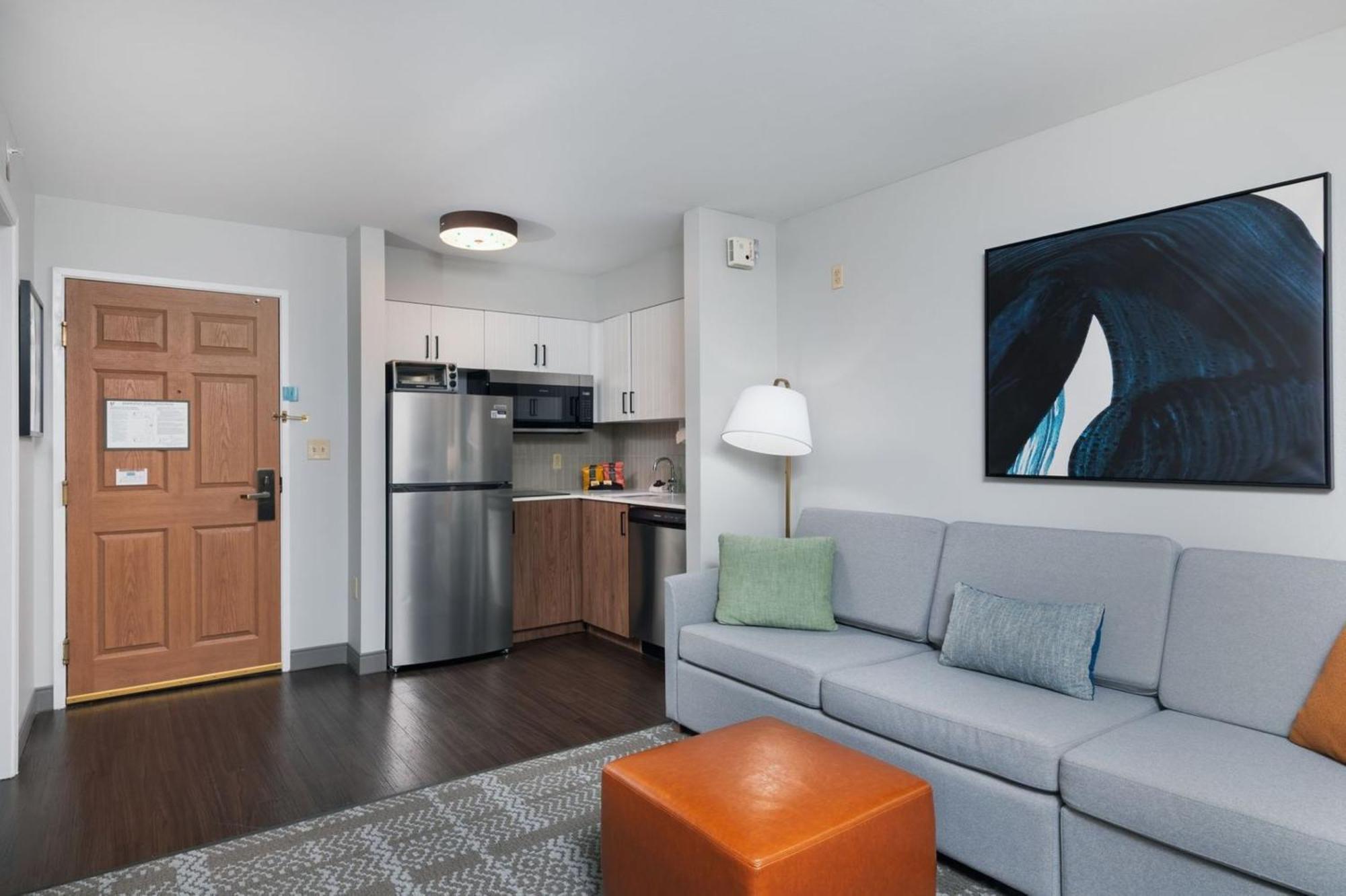 Staybridge - East By Ihg Hotel Madison