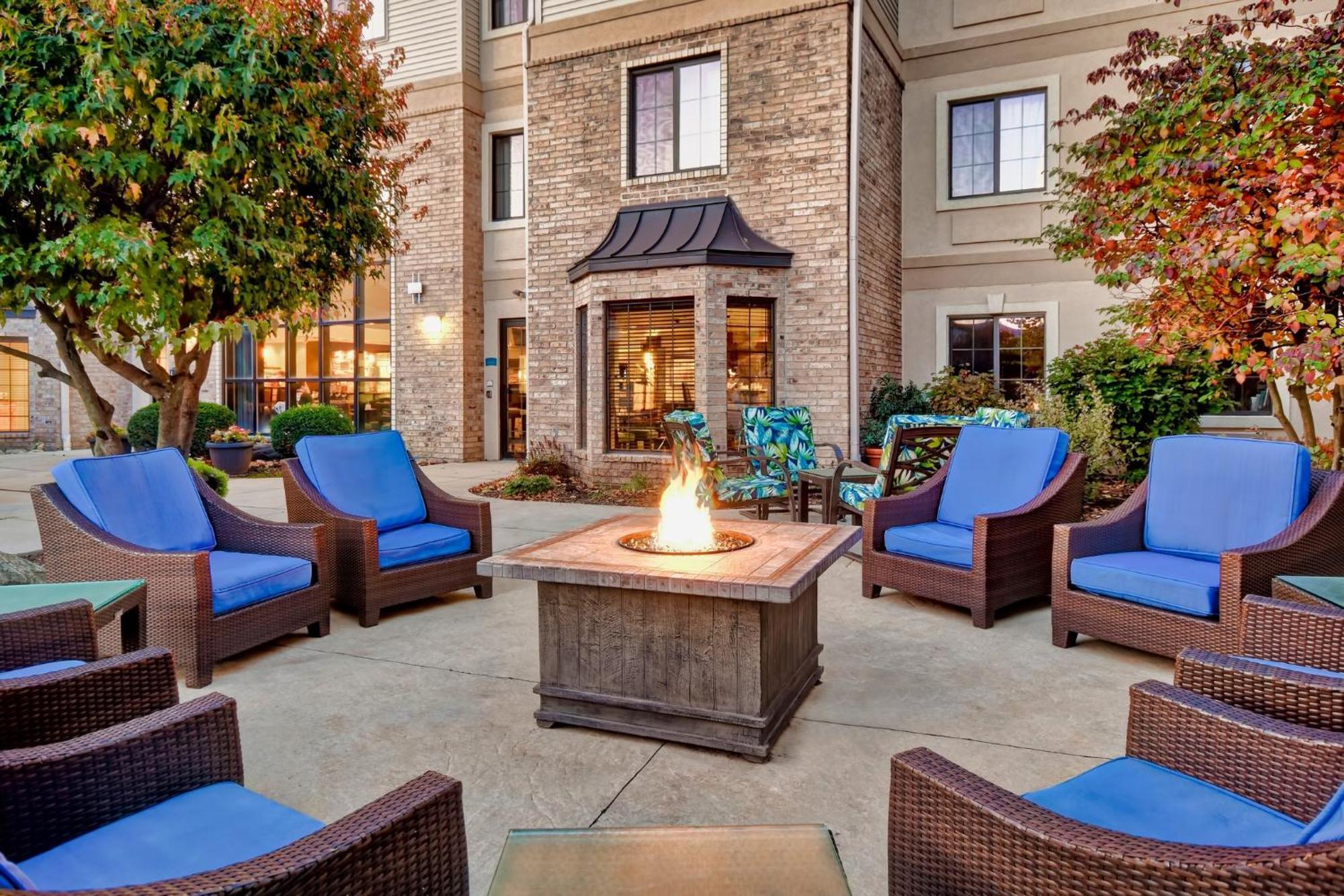 Staybridge - East By Ihg Hotel Madison